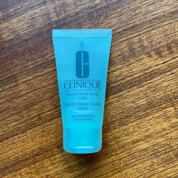 CLINIQUE Liquid Facial Soap Mild - Picture 4 of 4